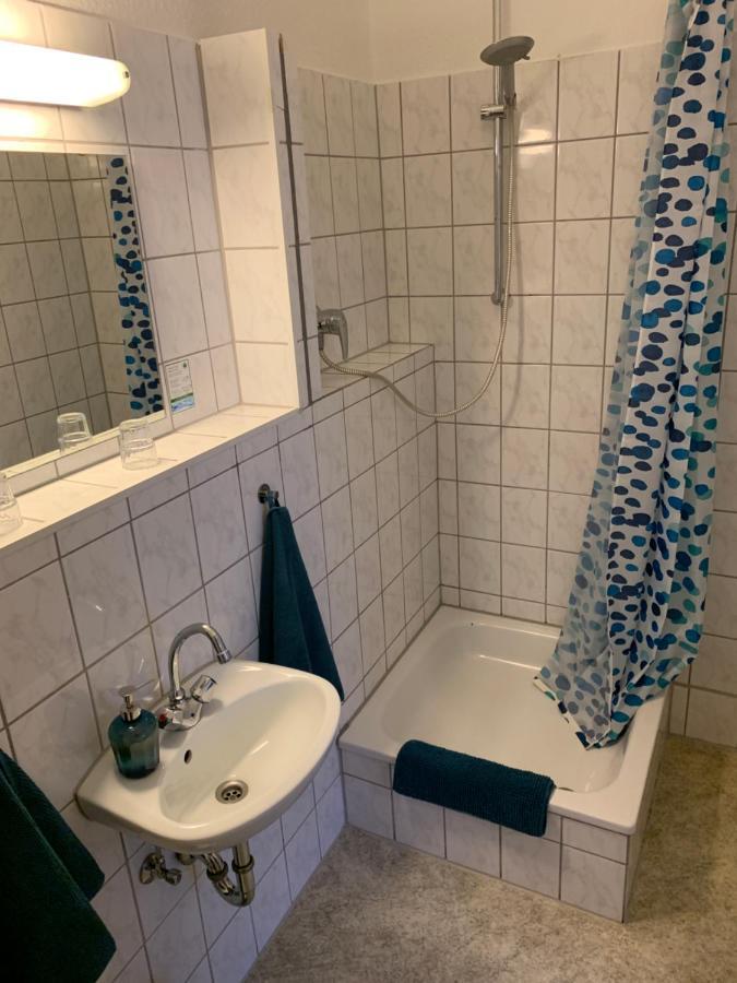 Bed and Breakfast Zum Armen Mann Düsseldorf Exterior foto