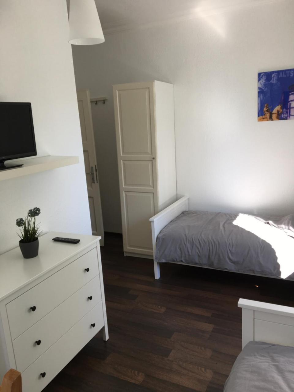 Bed and Breakfast Zum Armen Mann Düsseldorf Exterior foto