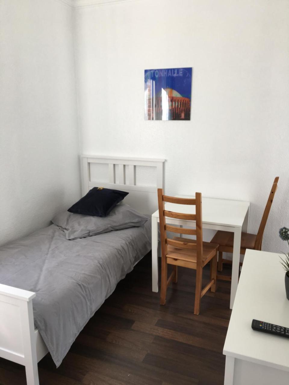 Bed and Breakfast Zum Armen Mann Düsseldorf Exterior foto