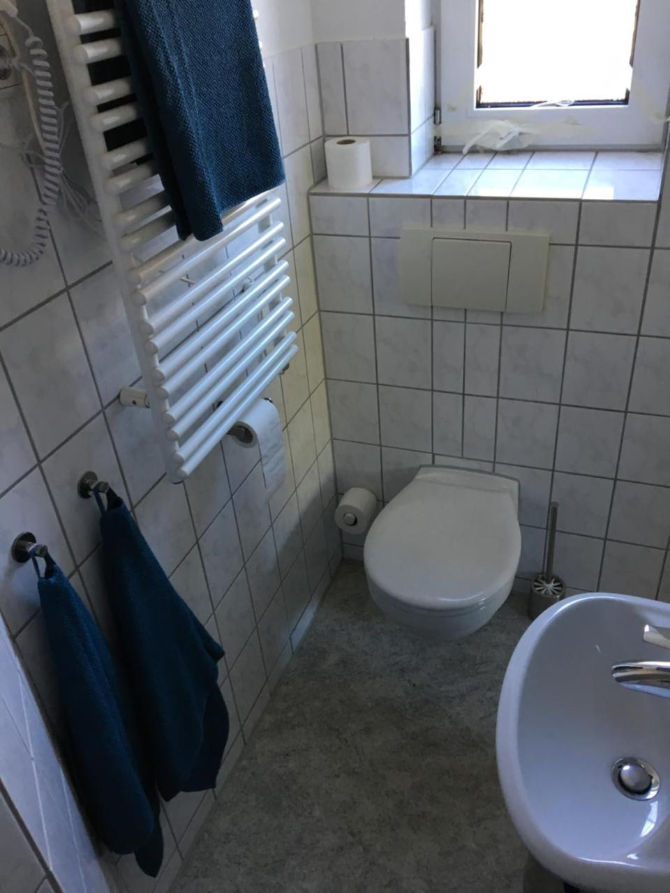 Bed and Breakfast Zum Armen Mann Düsseldorf Exterior foto