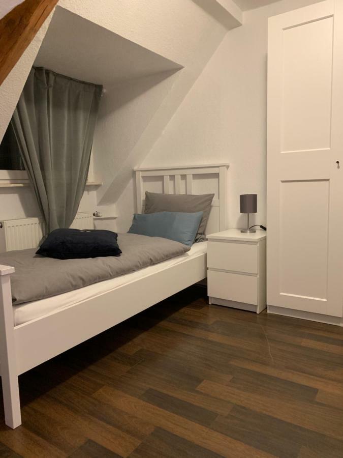 Bed and Breakfast Zum Armen Mann Düsseldorf Exterior foto